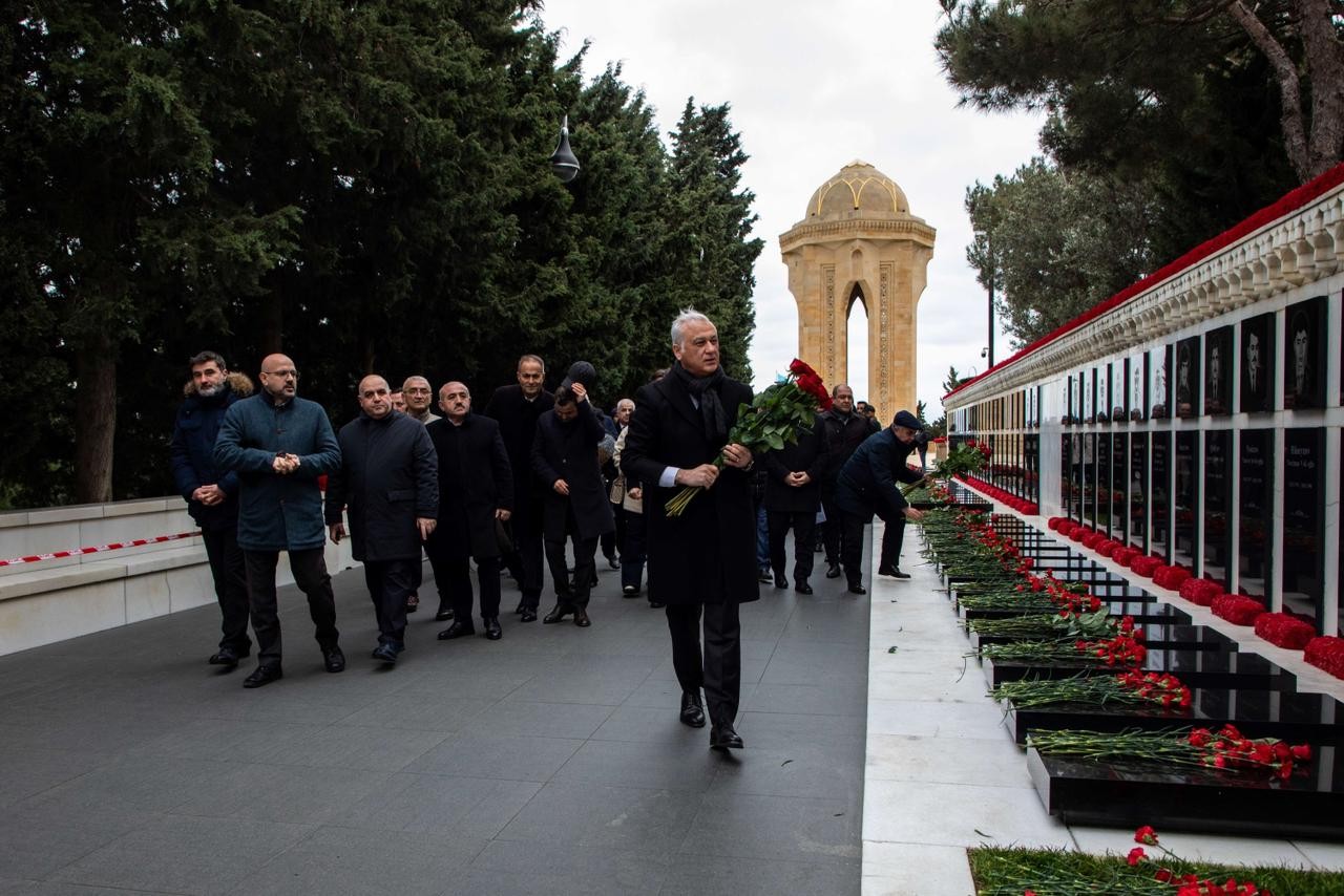 “Azərsun Holdinq”in rəhbər heyəti 20 Yanvar şəhidlərini yad edib - FOTOLAR